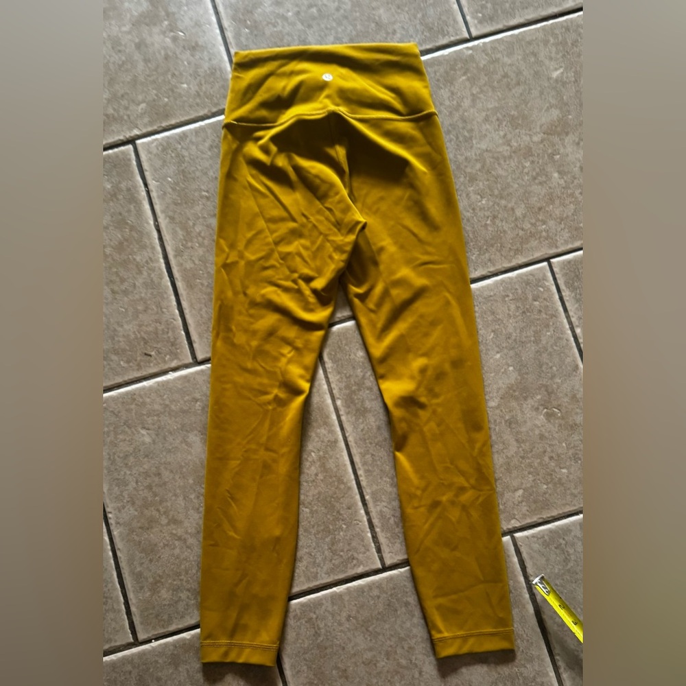 Yellow sorta mustard lululemon leggings | Size S